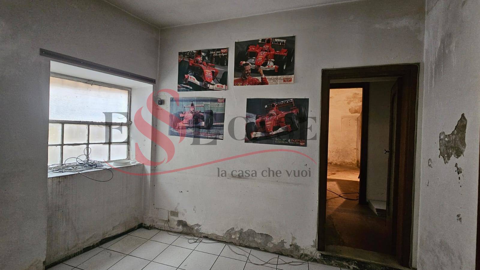 Locale commerciale in affitto a Ranica