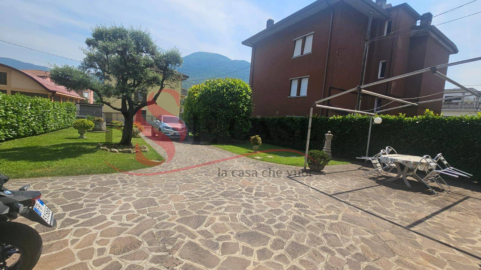 Villa singola in vendita a Albino