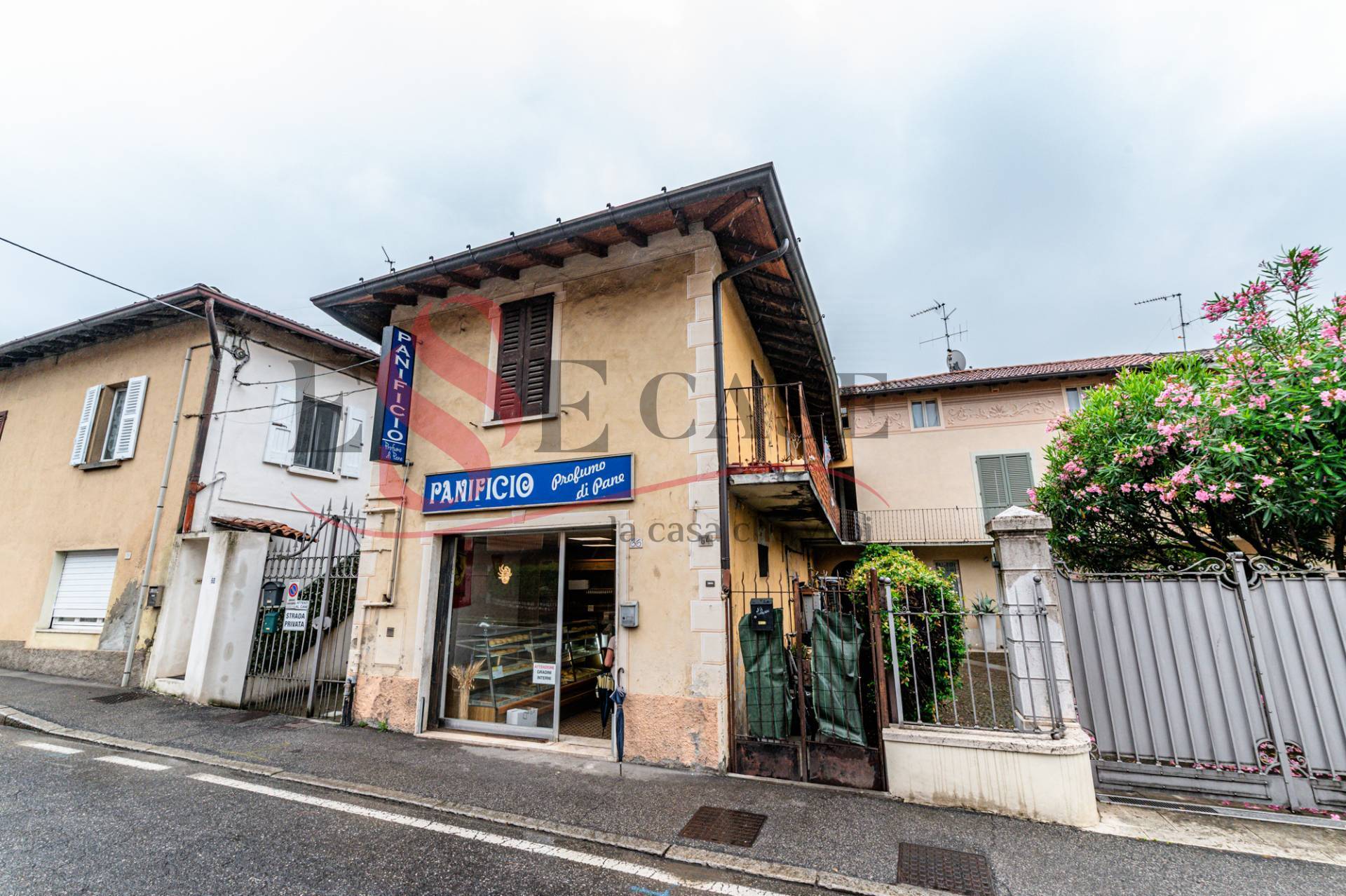 Attivit commerciale in vendita a Iseo