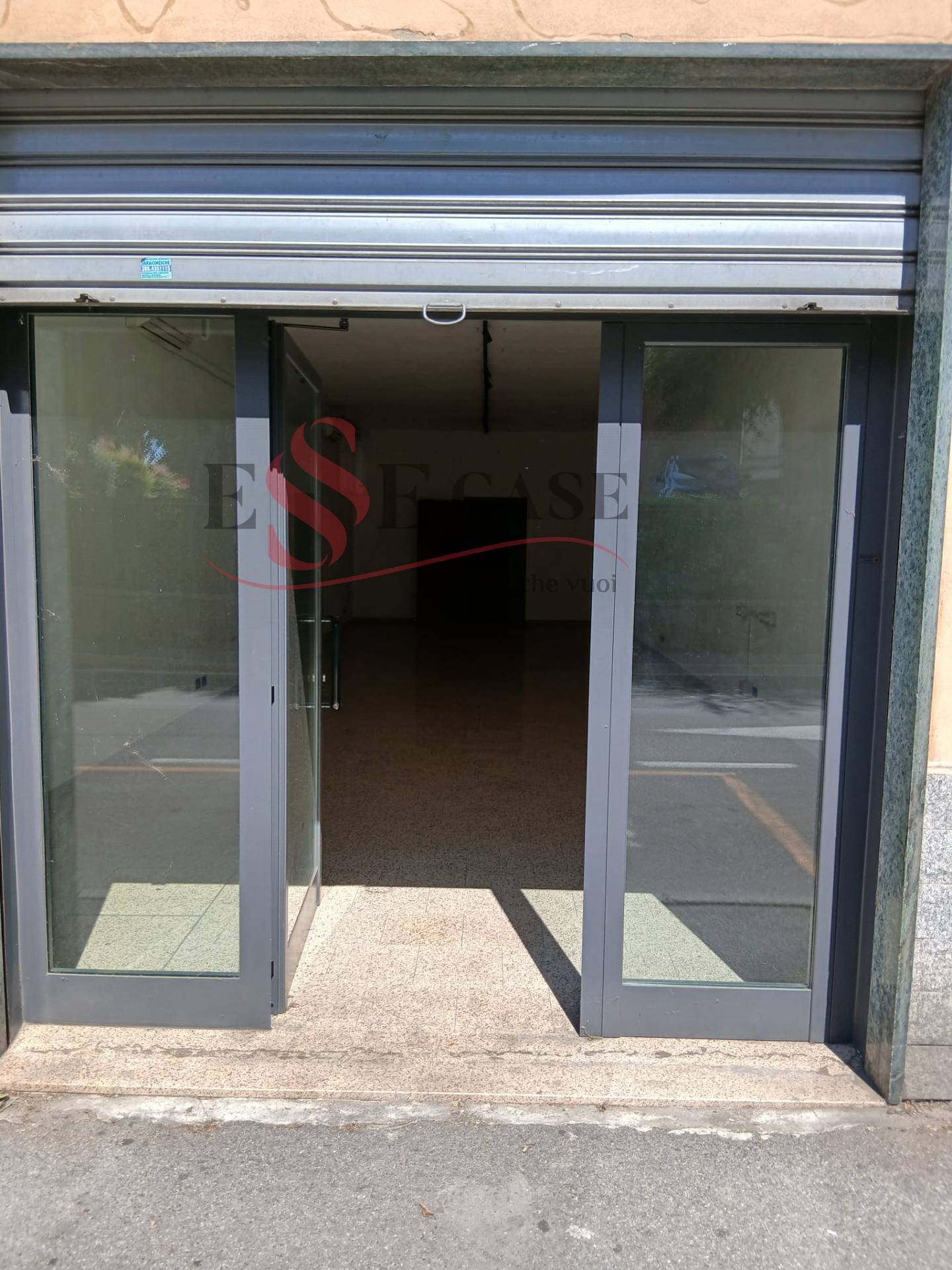 Attivit commerciale in affitto a Alzano Lombardo