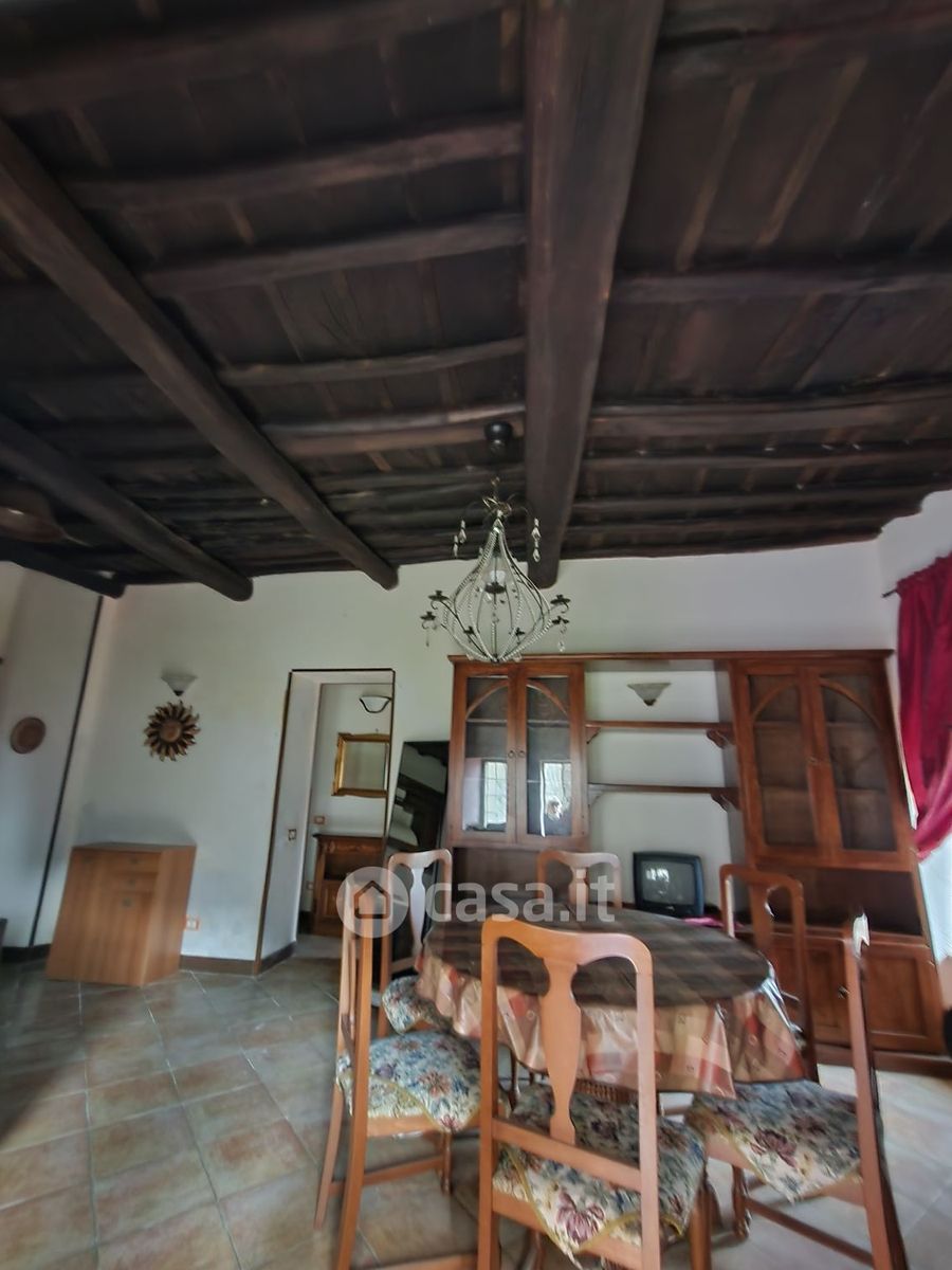 Bilocale in vendita a Caprarola