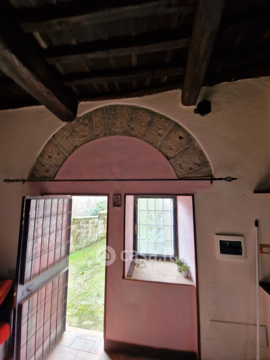 Bilocale in vendita a Caprarola