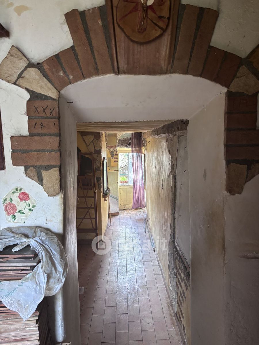 Monolocale da ristrutturare a Fabrica di Roma