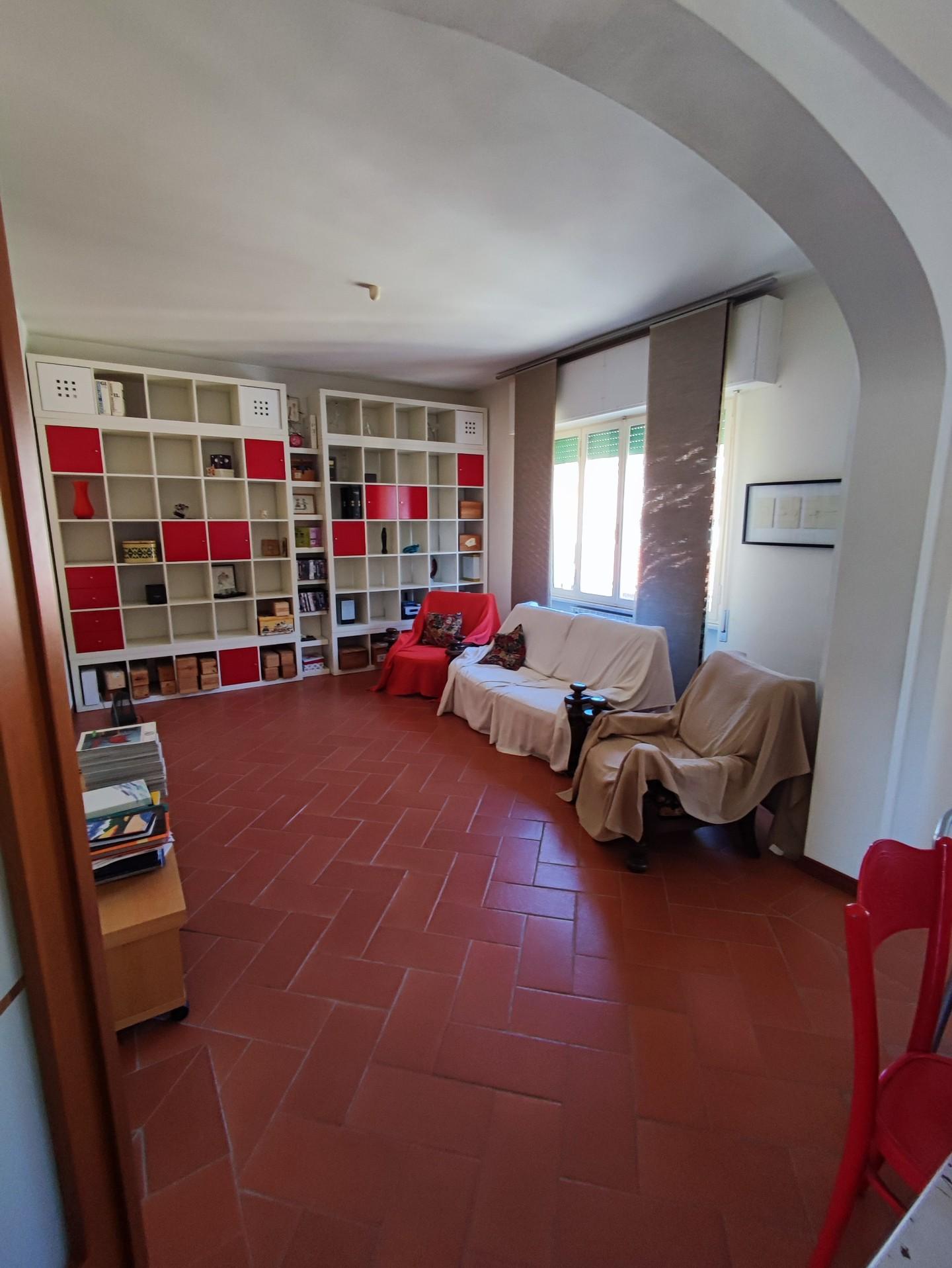 Appartamento in vendita a Massa