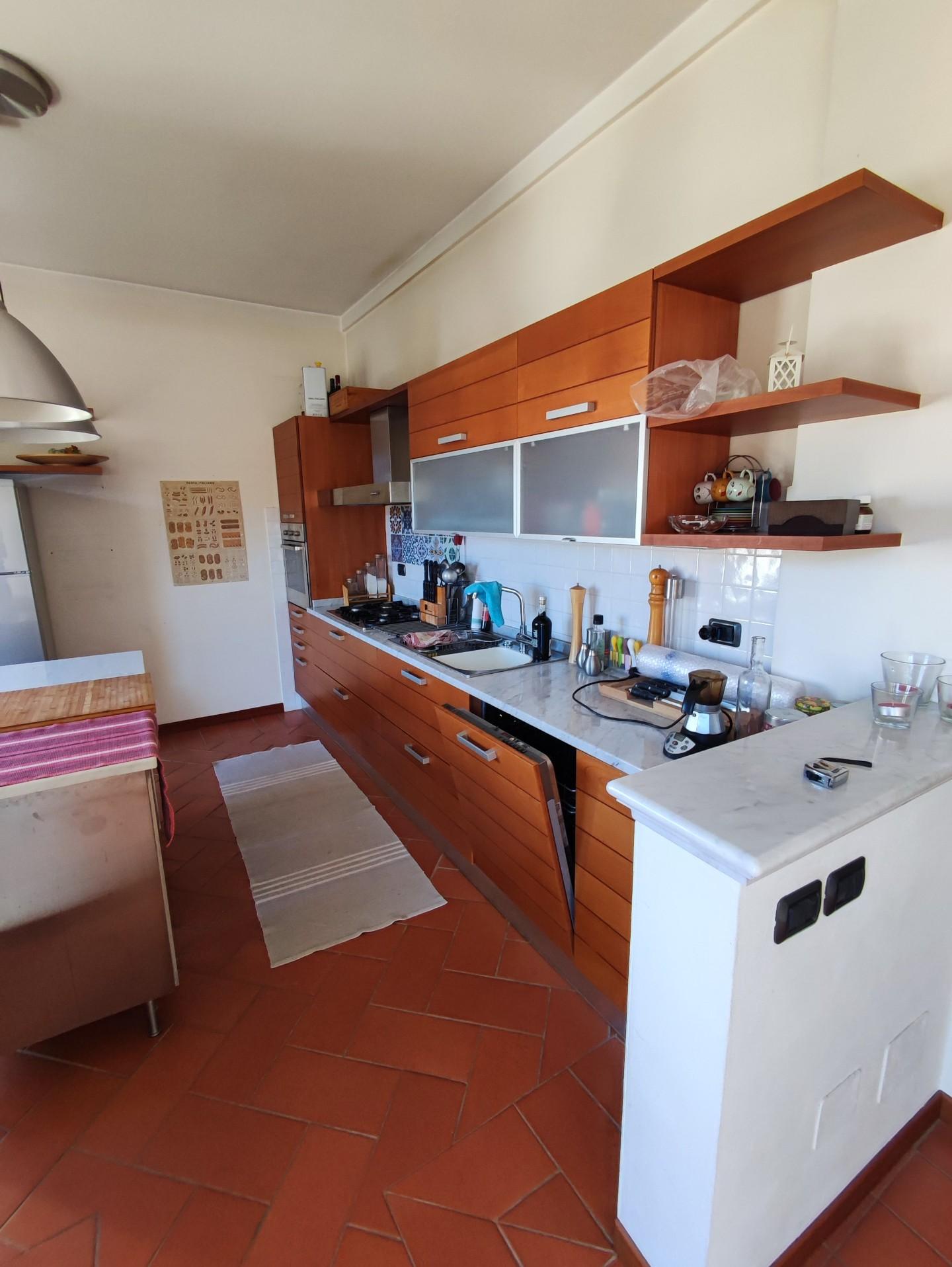 Appartamento in vendita a Massa