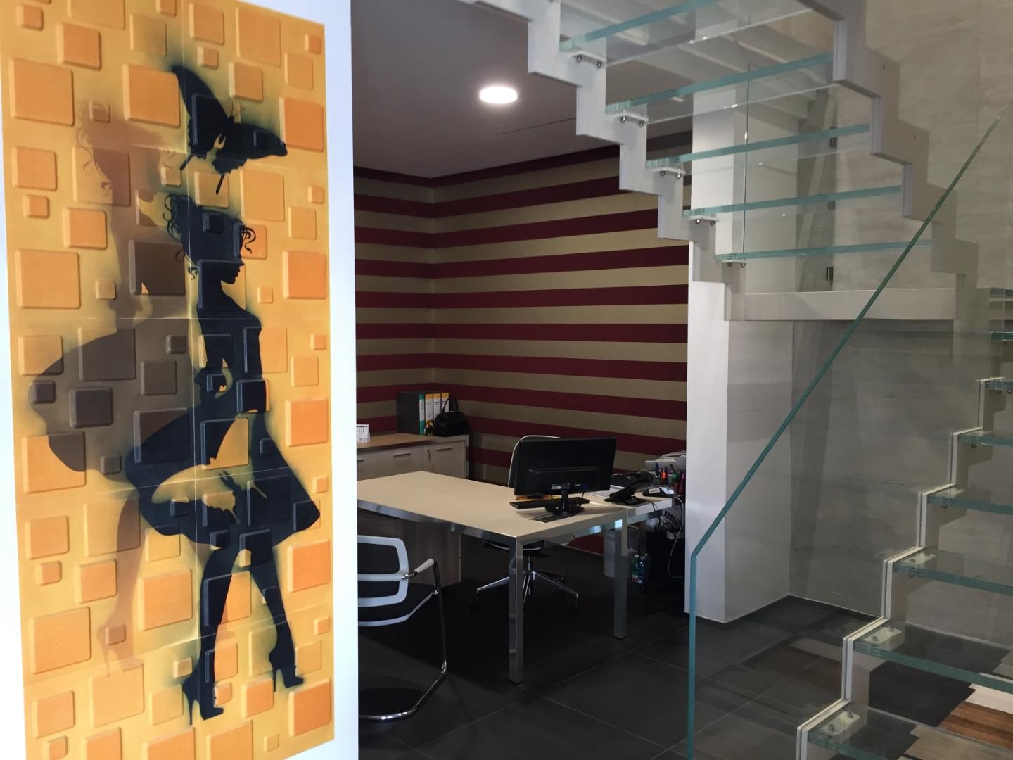 Capannone in vendita a Massa