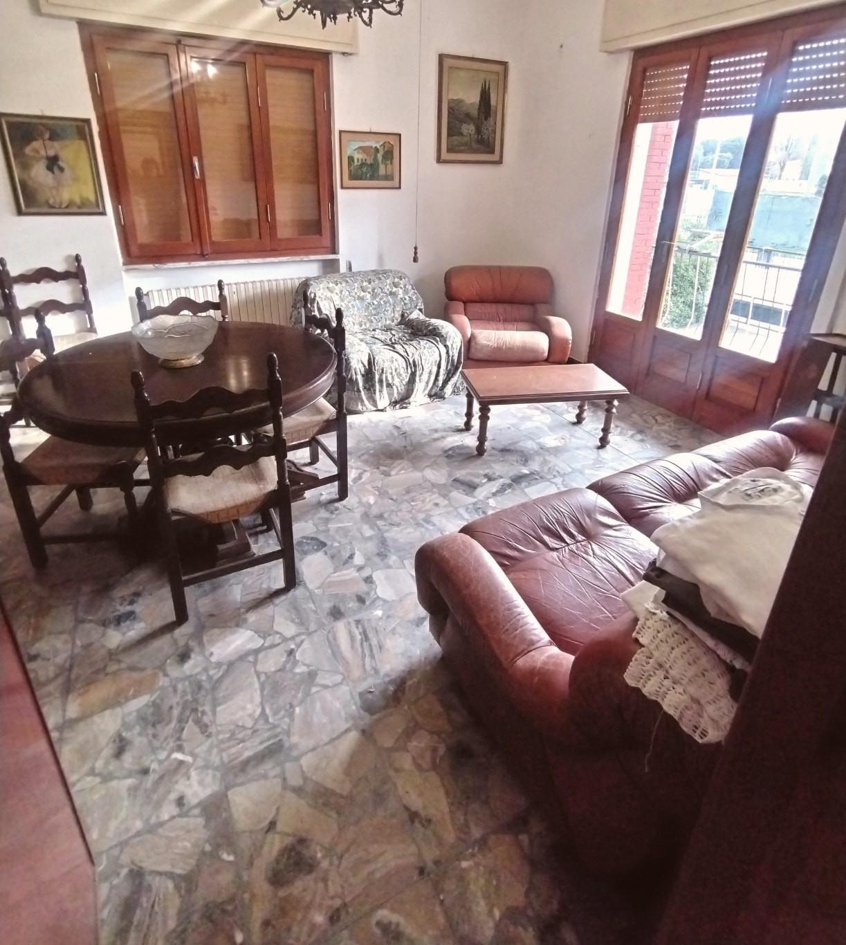 Casa indipendente con giardino, Massa poveromo