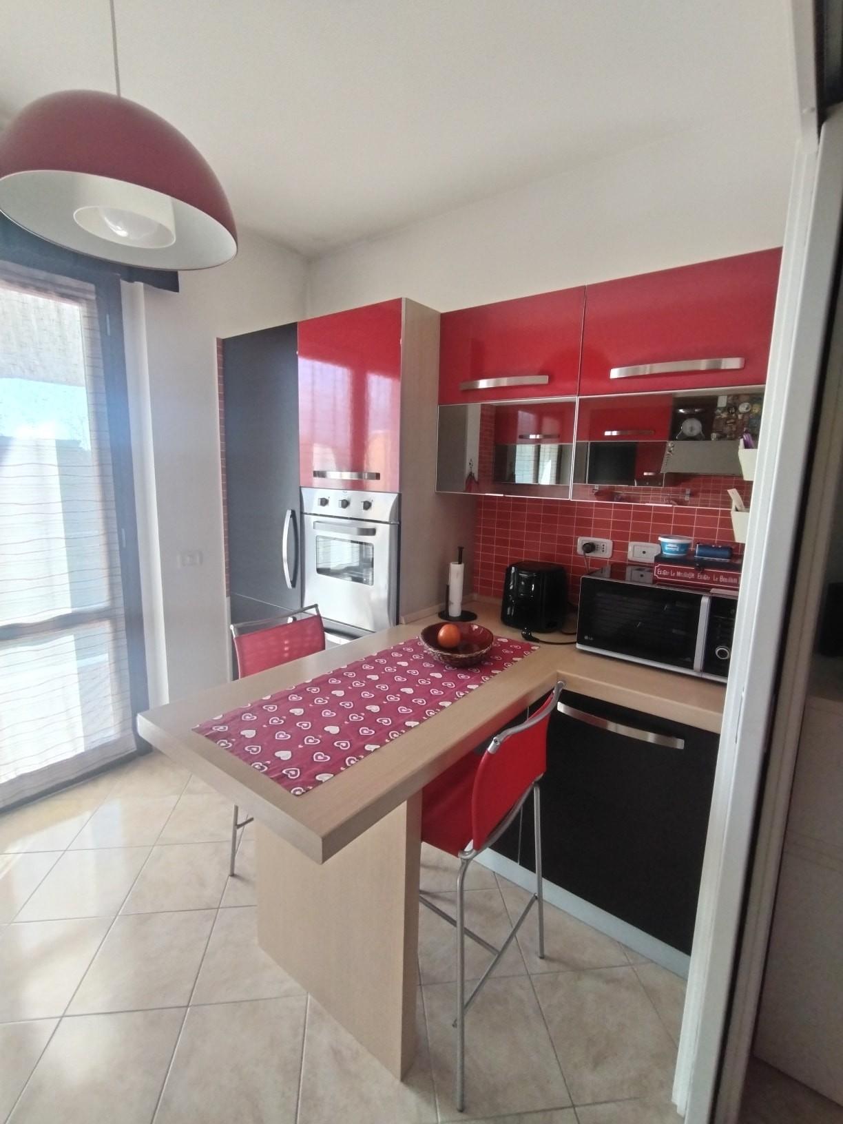 Appartamento in vendita, Massa marina di