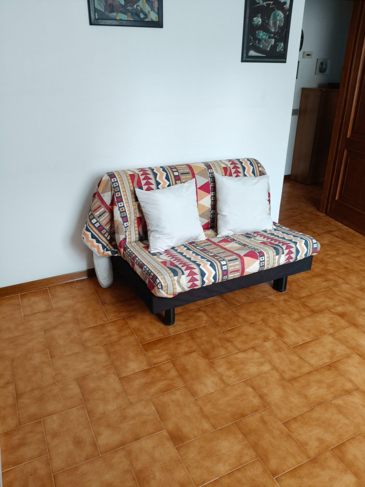 Quadrilocale arredato in affitto, Massa quercioli