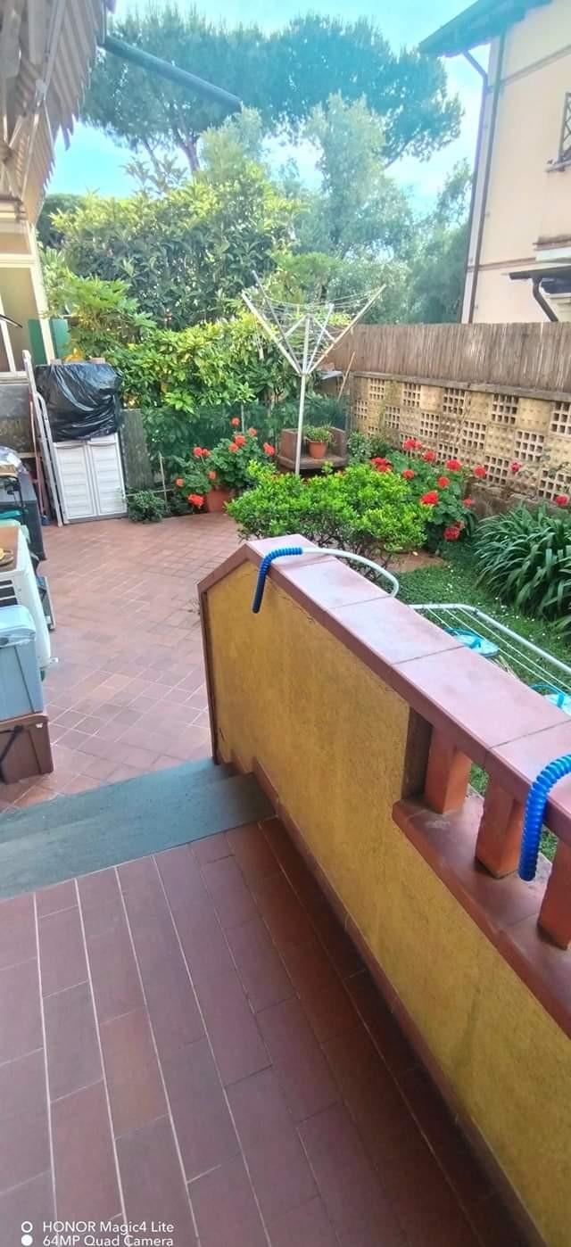 Appartamento con giardino, Massa zona viali