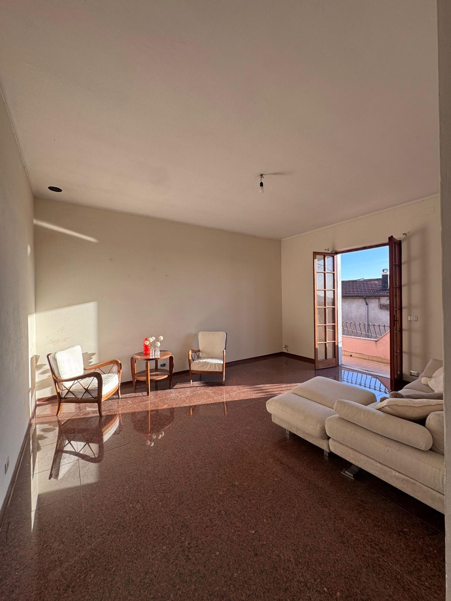 Appartamento con giardino, Massa castagnetola