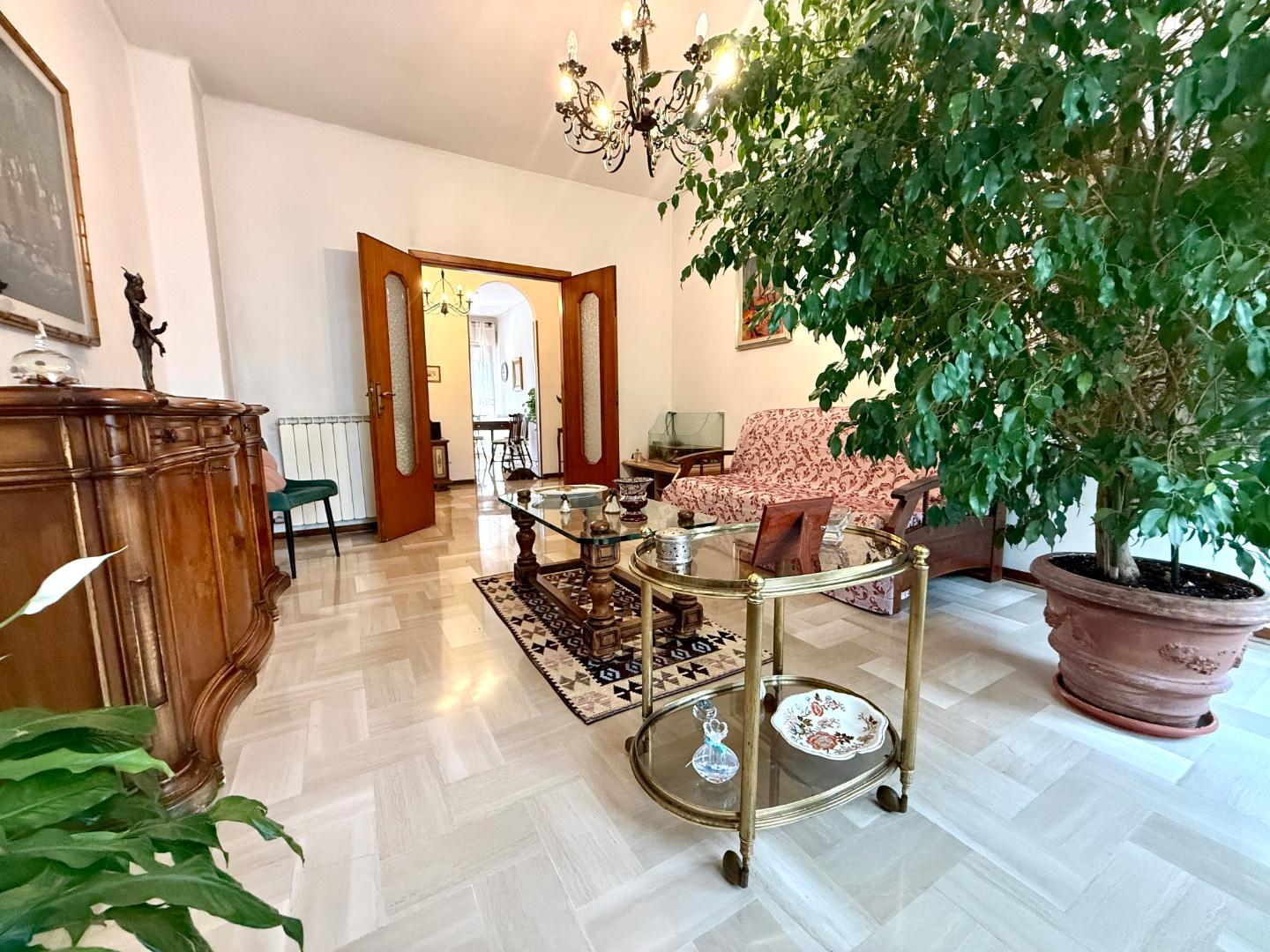 Quadrilocale in vendita, Massa centro