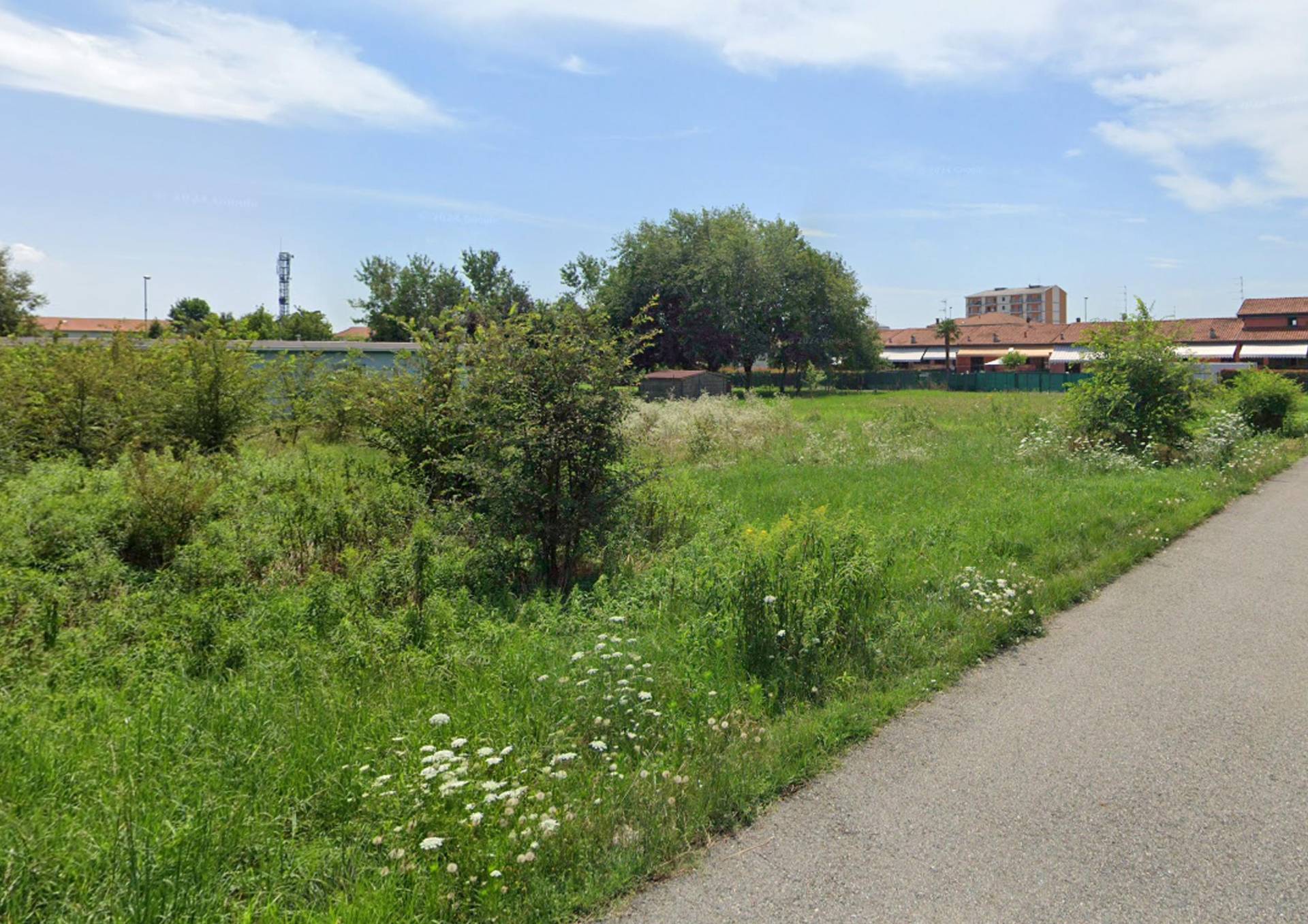 Terreno edificabile in vendita a Momo