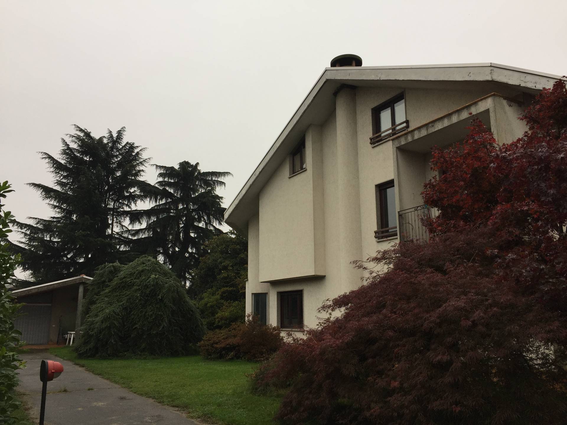 Villa in vendita a Oleggio