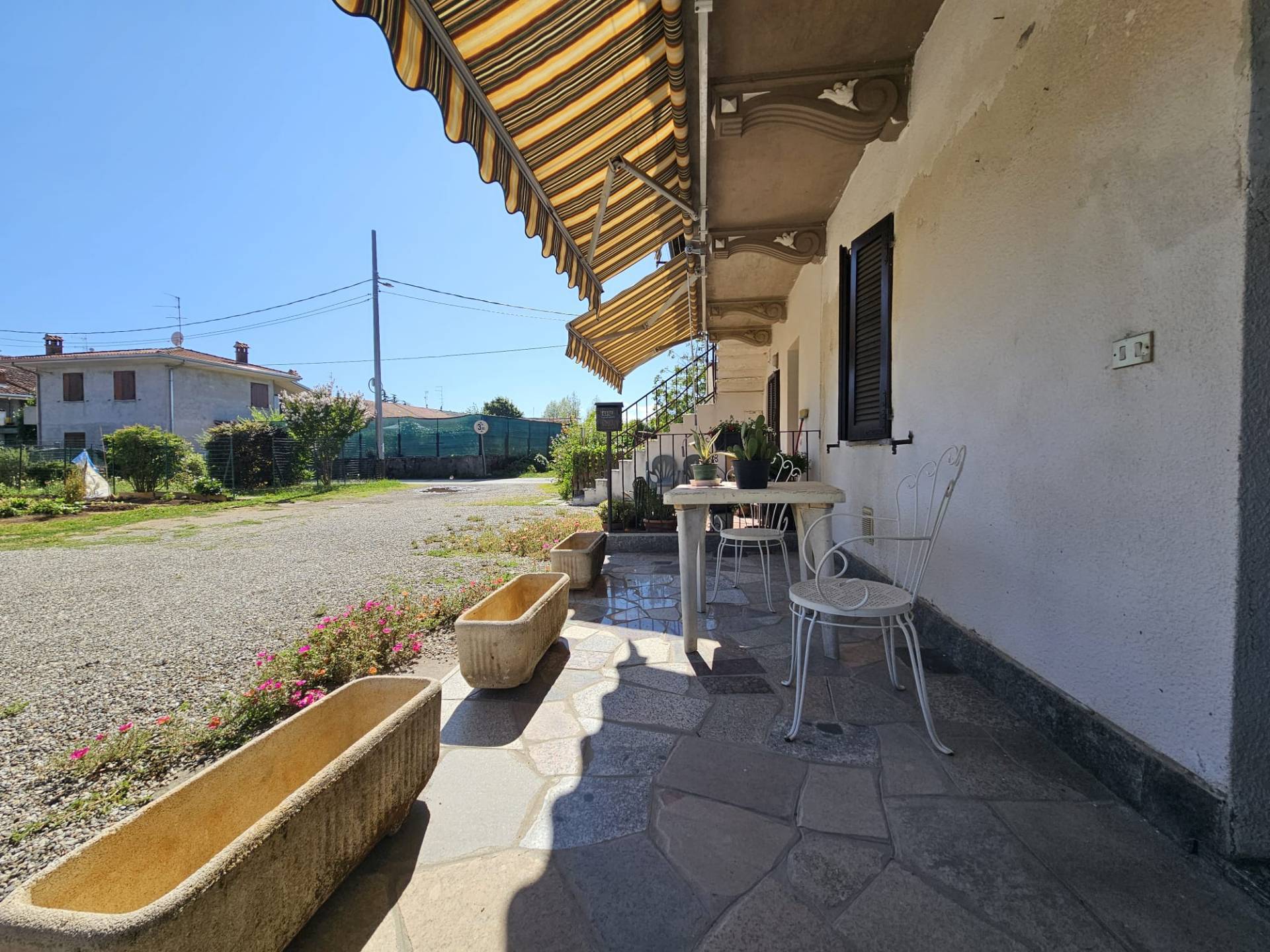 Porzione di casa in affitto a Oleggio