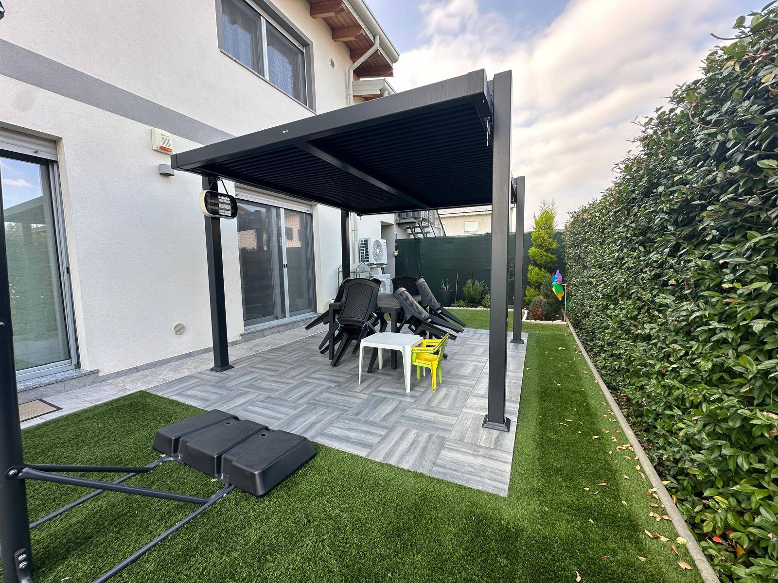 Case semindipendenti in vendita a Oleggio