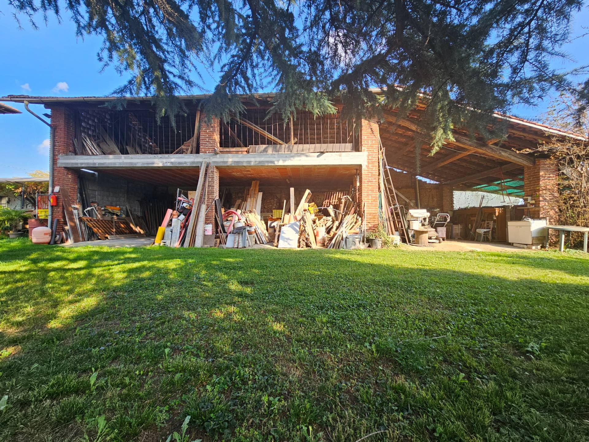 Cascina in vendita a Oleggio