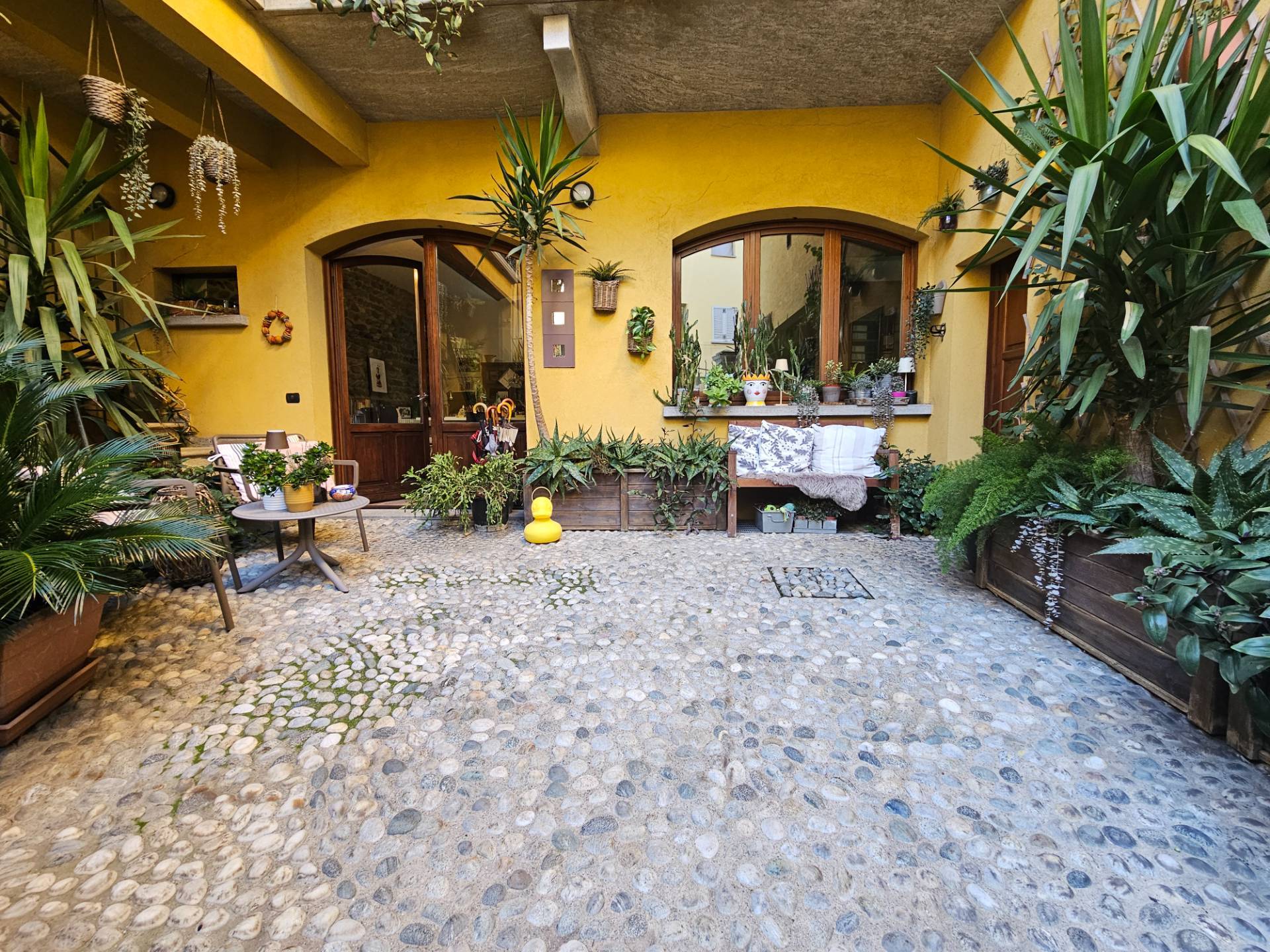 Casa di corte in vendita a Oleggio