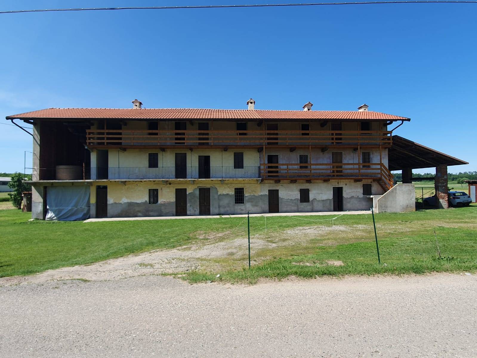 Cascina in vendita a Oleggio