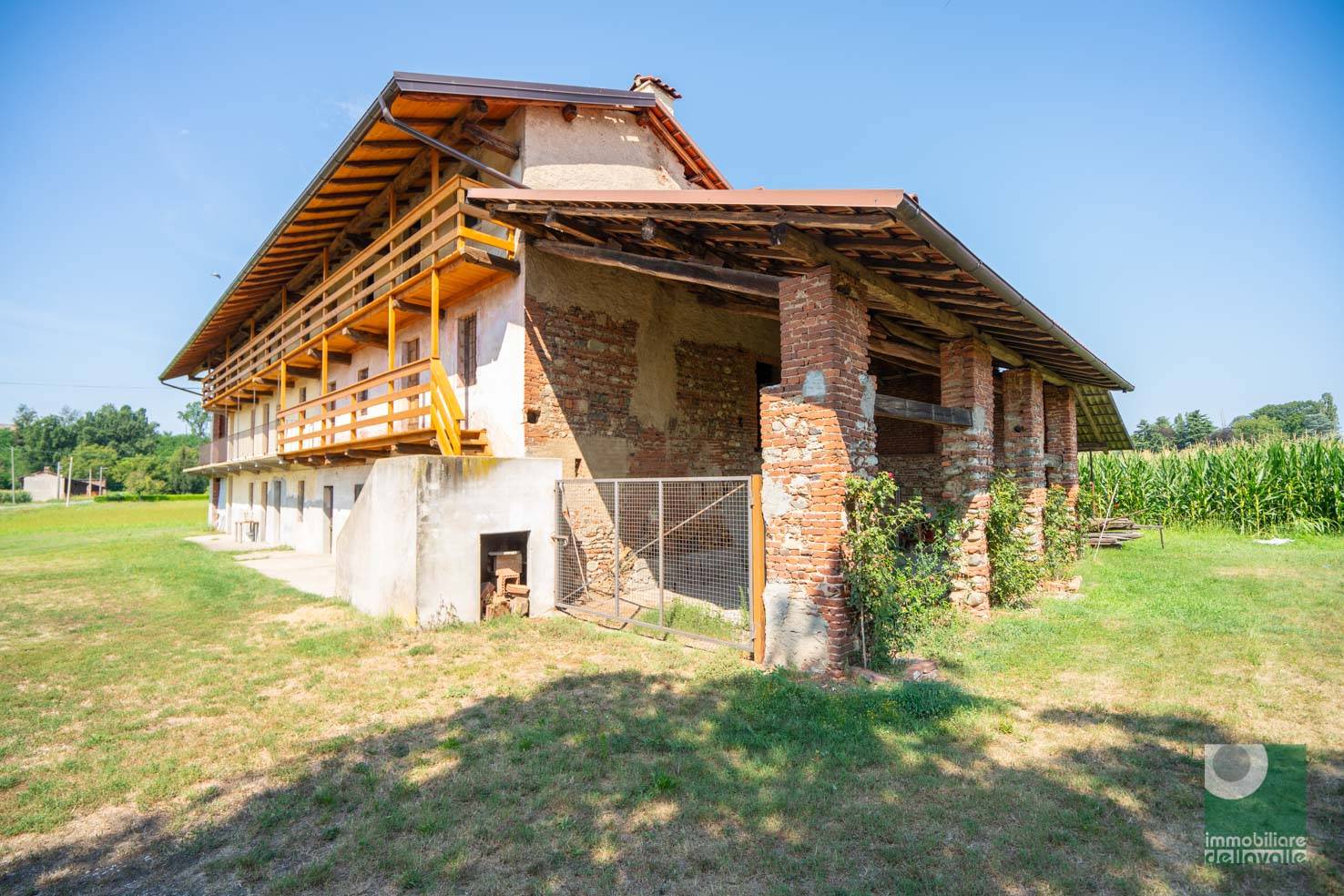 Cascina in vendita a Oleggio