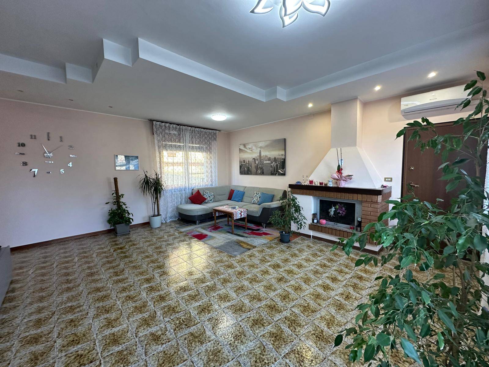 Appartamento in vendita a Oleggio