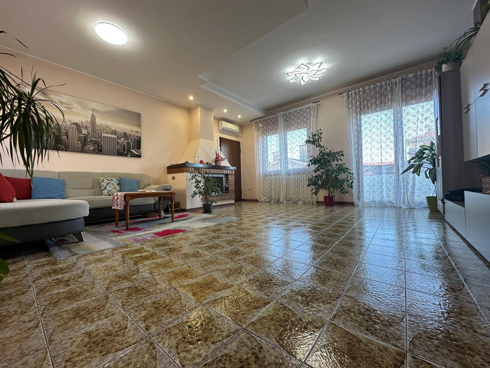 Appartamento in vendita a Oleggio