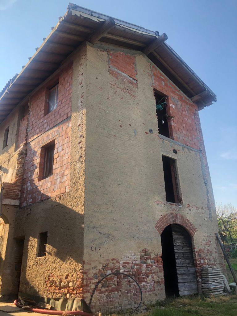 Rustico in vendita a Mezzomerico