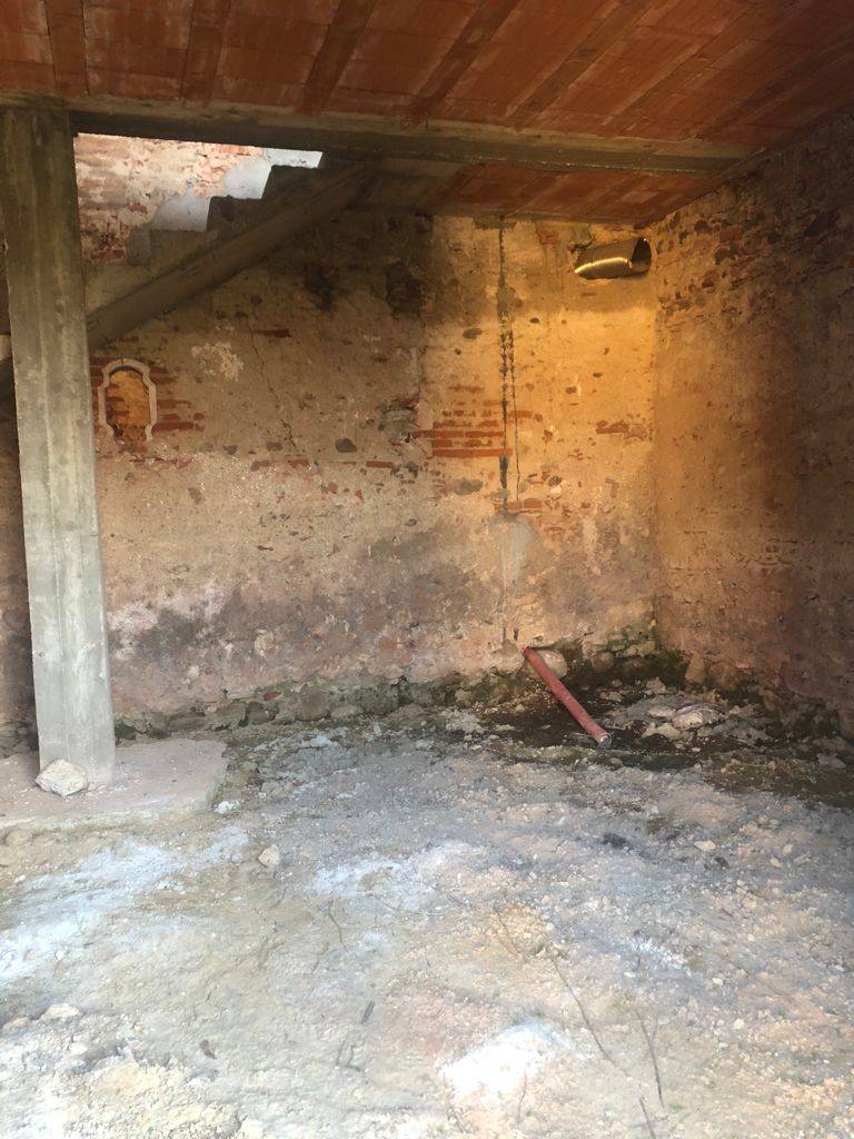 Rustico in vendita a Mezzomerico