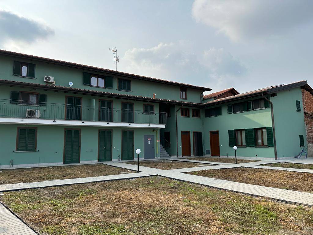 Appartamento in vendita a Momo