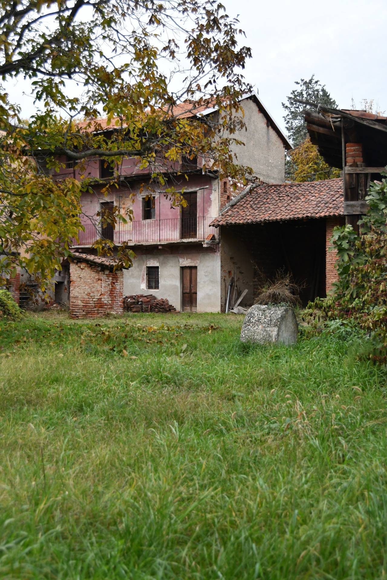 Cascina in vendita a Bellinzago Novarese