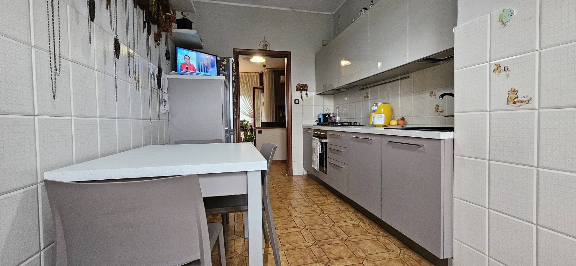 Appartamento in vendita a Oleggio, vicinanze centro