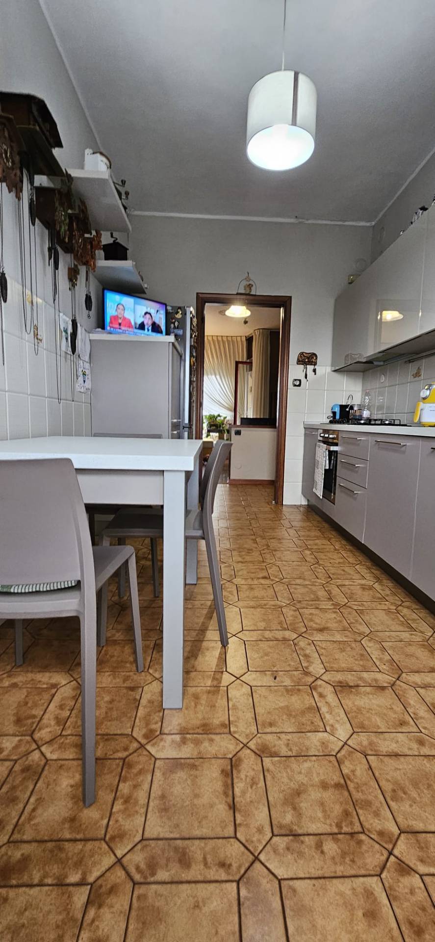 Appartamento in vendita a Oleggio, vicinanze centro