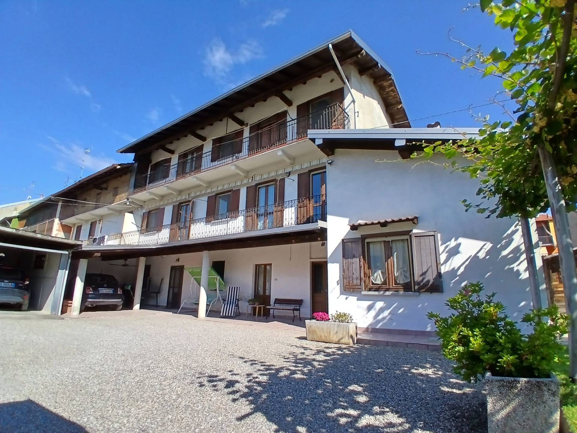 Porzione di casa in vendita a Bellinzago Novarese