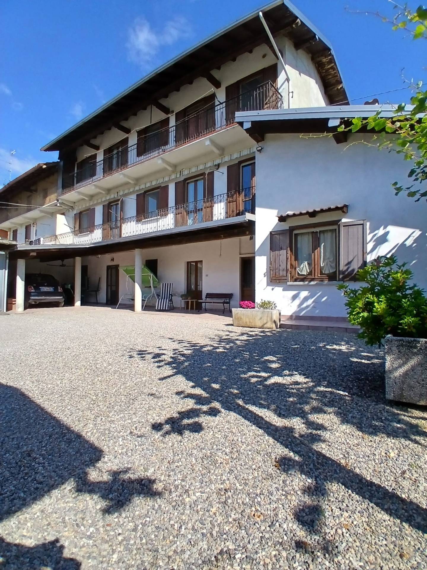 Porzione di casa in vendita a Bellinzago Novarese