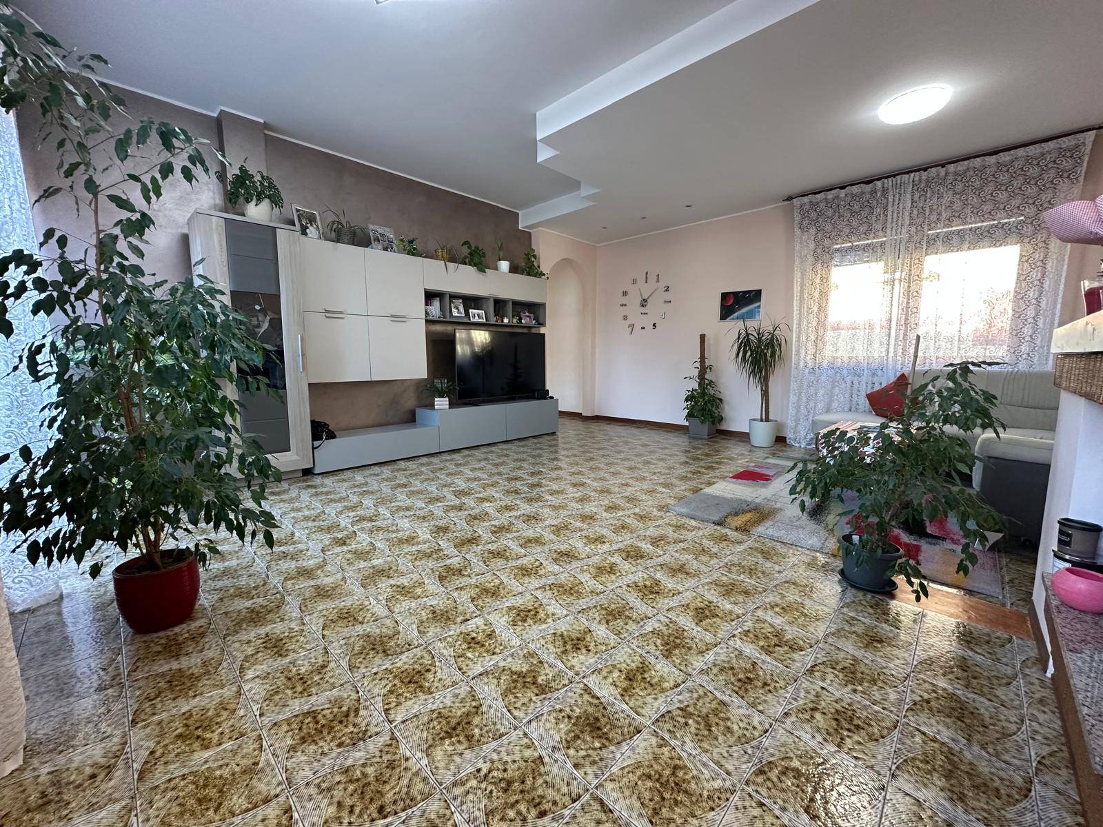 Appartamento in vendita a Oleggio