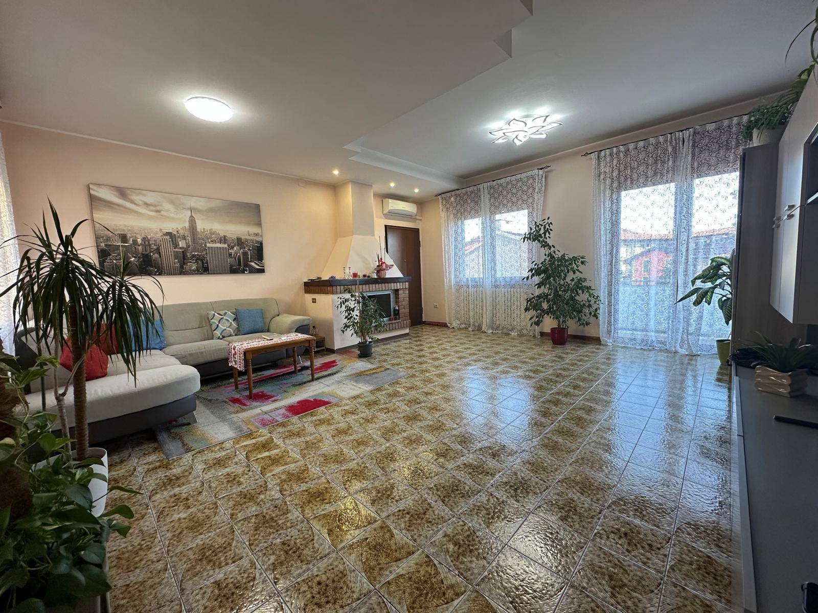 Appartamento in vendita a Oleggio