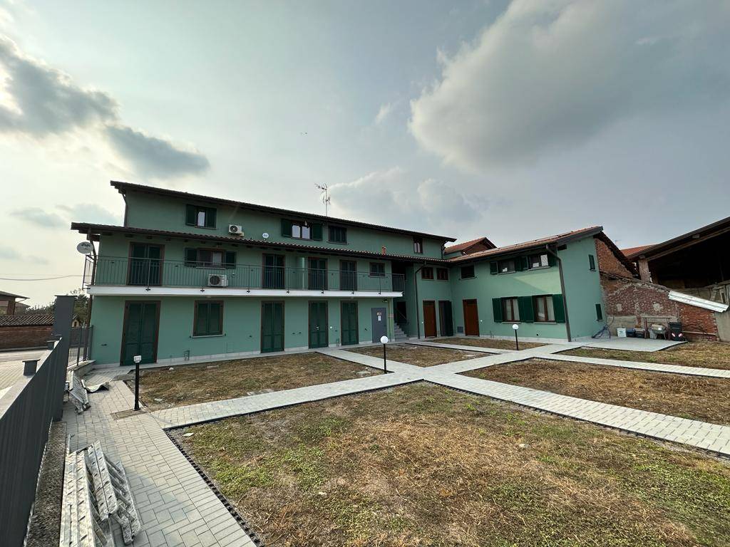 Appartamento in vendita a Momo