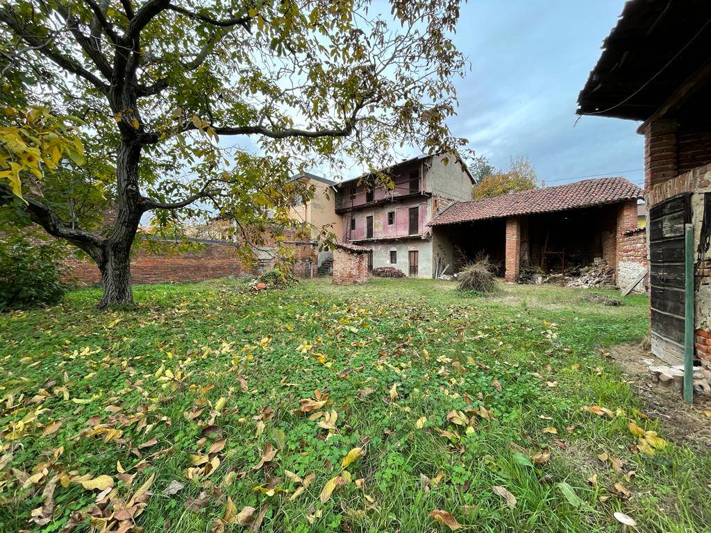 Cascina in vendita a Bellinzago Novarese