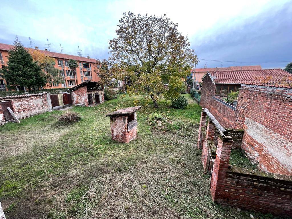 Cascina in vendita a Bellinzago Novarese