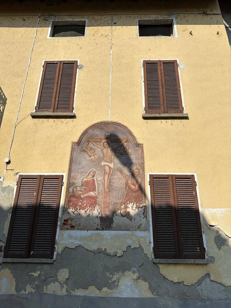 Casa di corte in vendita a Momo