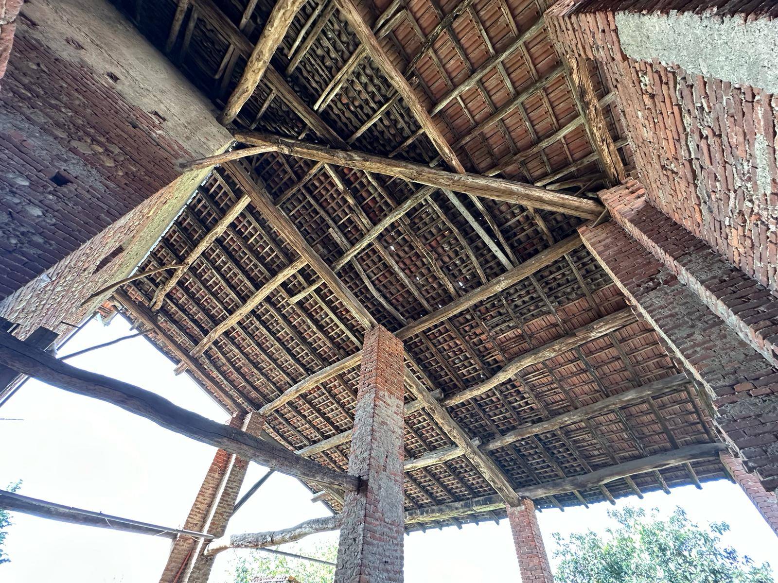 Porzione di cascina in vendita a Oleggio