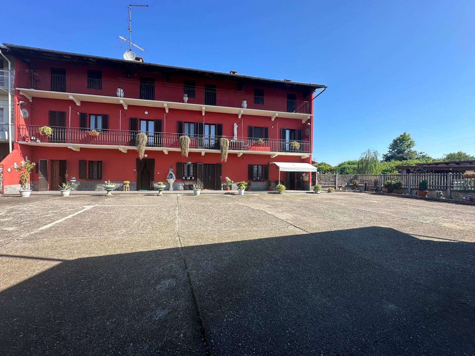 Cascina in vendita a Oleggio