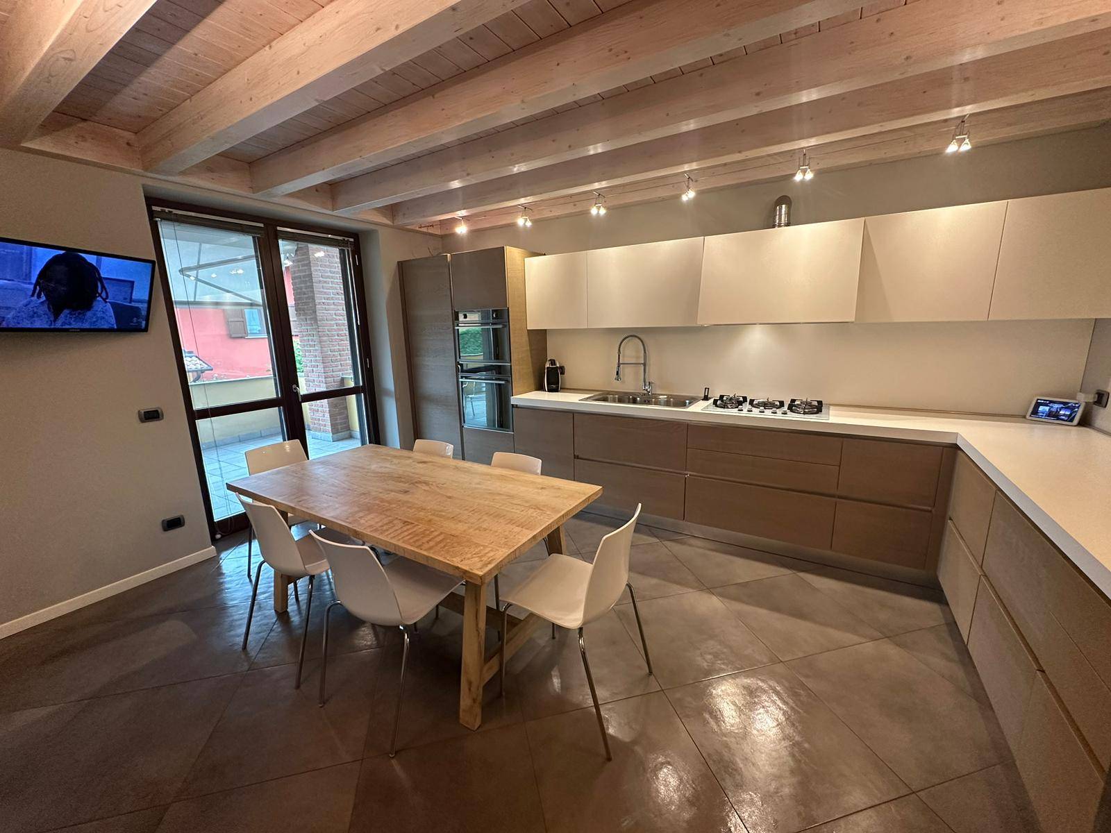 Appartamento in villa singola in vendita a Oleggio