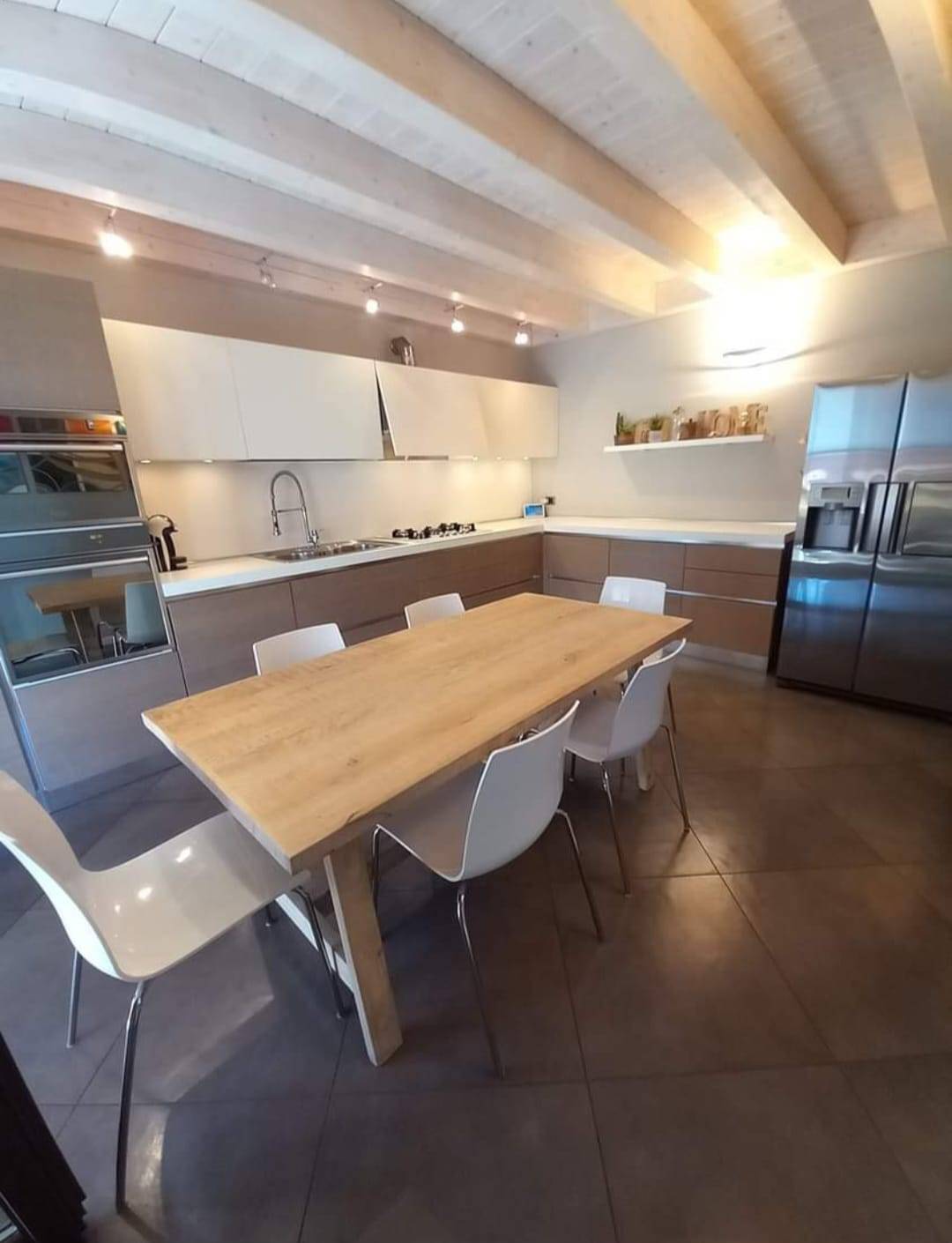 Appartamento in villa singola in vendita a Oleggio