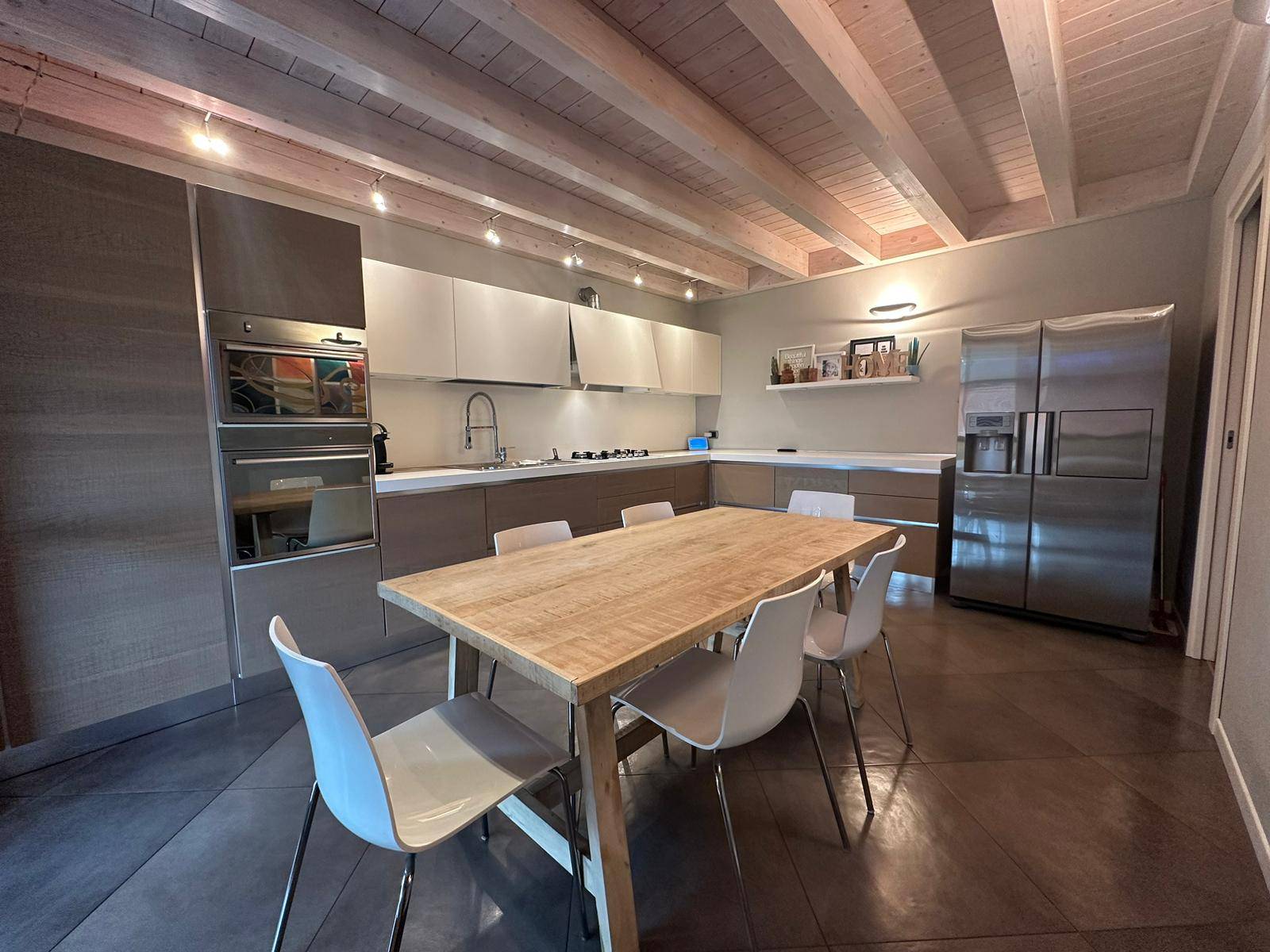 Appartamento in villa singola in vendita a Oleggio