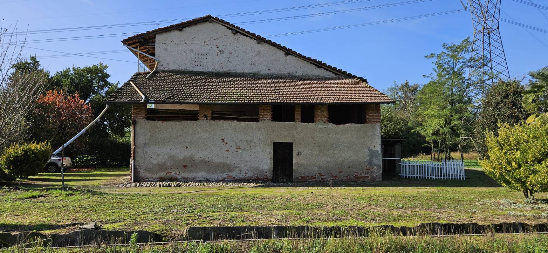 Cascina in vendita a Oleggio