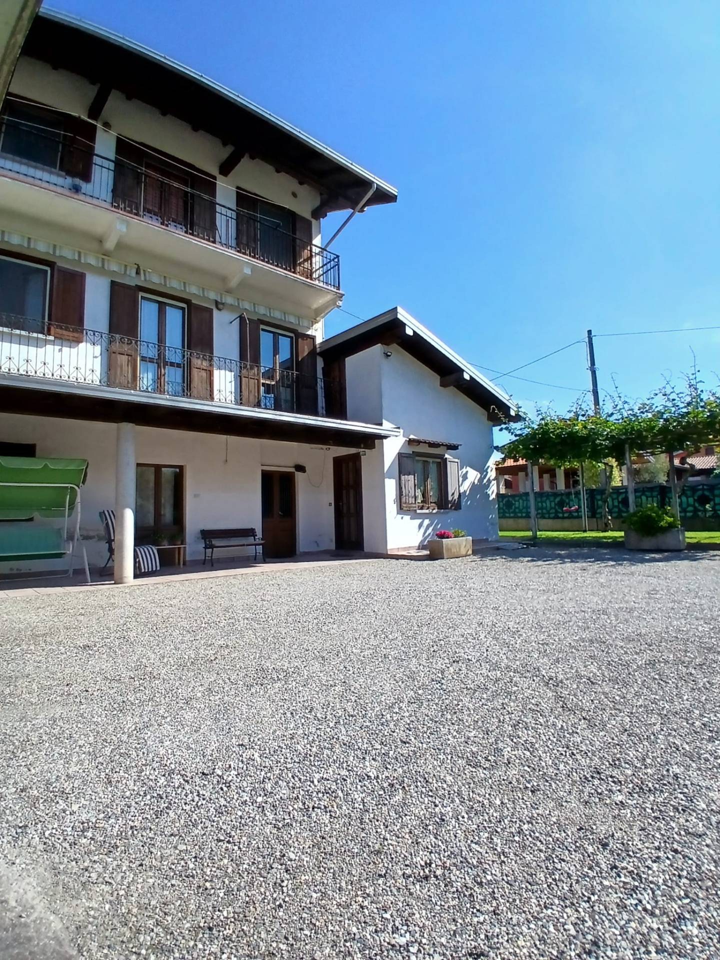 Porzione di casa in vendita a Bellinzago Novarese