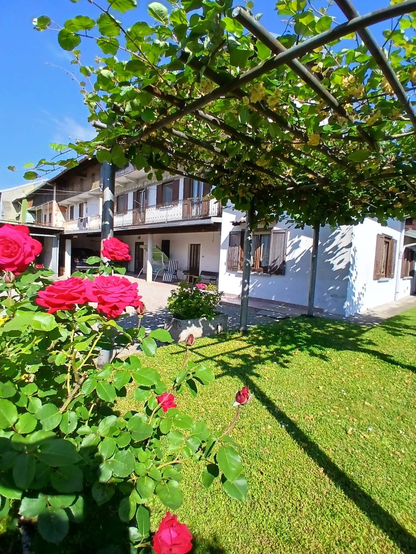 Porzione di casa in vendita a Bellinzago Novarese