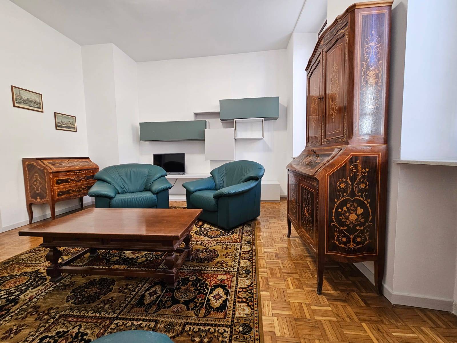 Appartamento in affitto a Oleggio, vicinanze centro