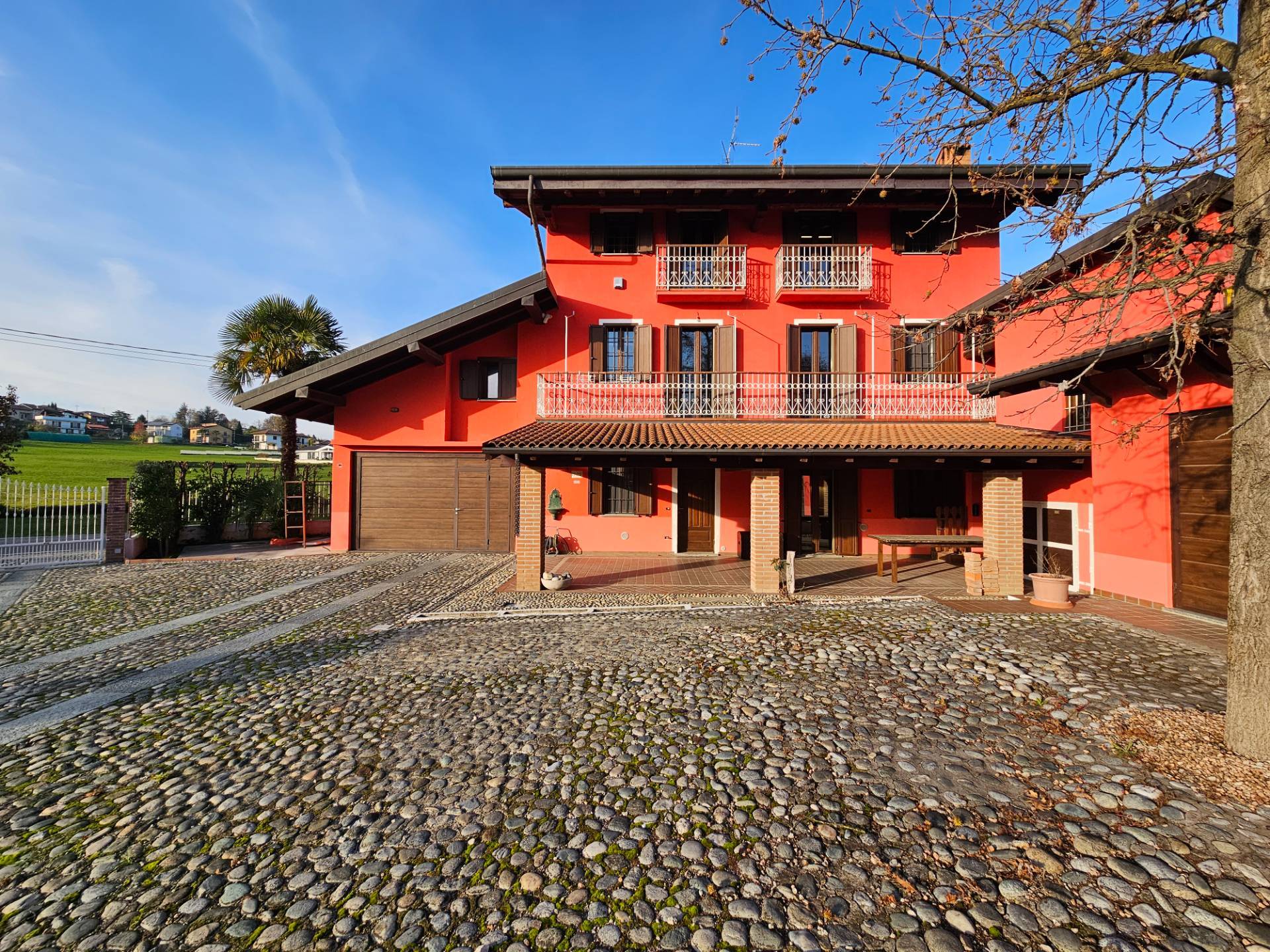 Cascina in vendita a Mezzomerico